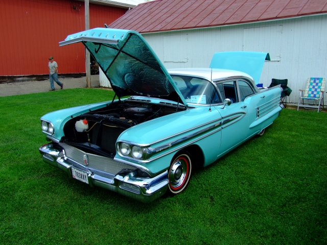 618x457 pixels (289K)